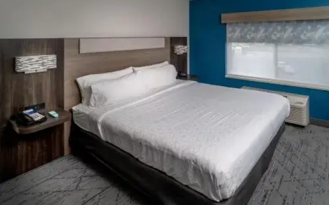 photo 5 of Holiday Inn Express Charleston-Kanawha City