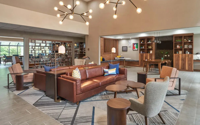 photo 3 of Four Points by Sheraton Chicago Schaumburg