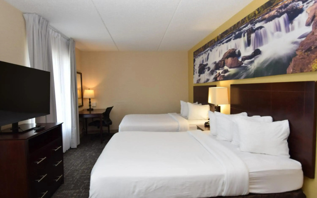 photo 4 of Cicero Grand - Syracuse North