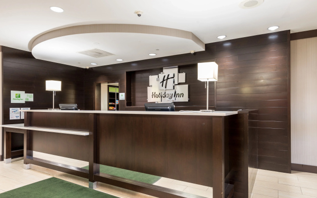 photo 2 of Holiday Inn Indianapolis Downtown by IHG