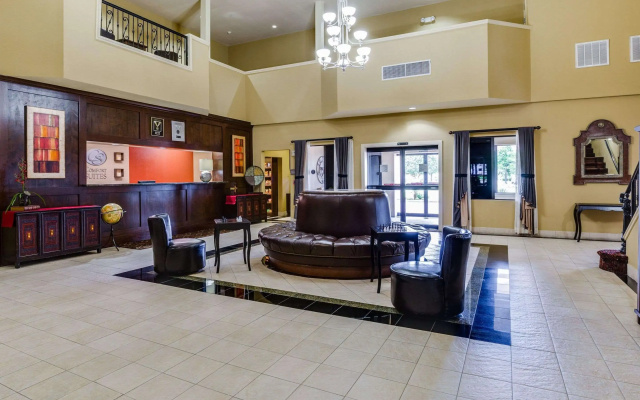 photo 2 of Comfort Suites Deer Park Pasadena