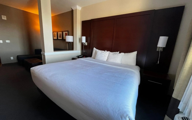 photo 3 of Comfort Suites Denver International Airport