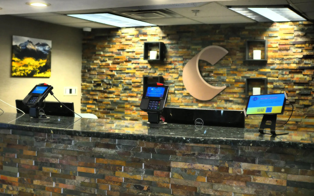 photo 2 of Comfort Suites Denver Tech Center