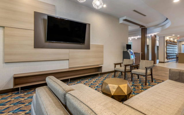 photo 3 of Comfort Suites Fort Lauderdale Airport & Cruise Port