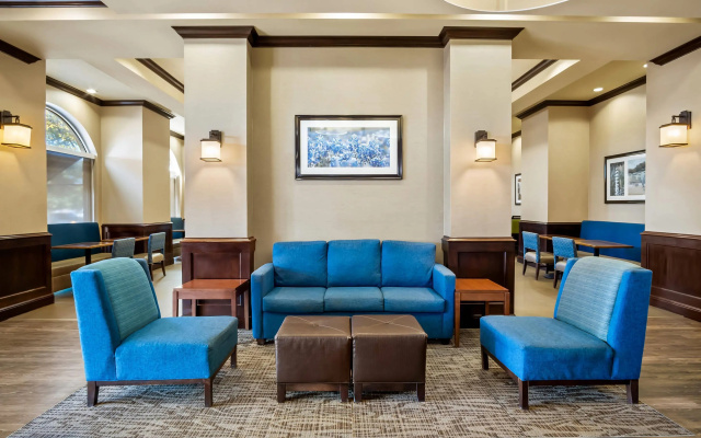 photo 2 of Comfort Suites Frisco