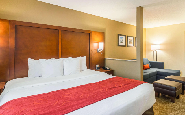 photo 3 of Comfort Suites Grayslake near Libertyville North
