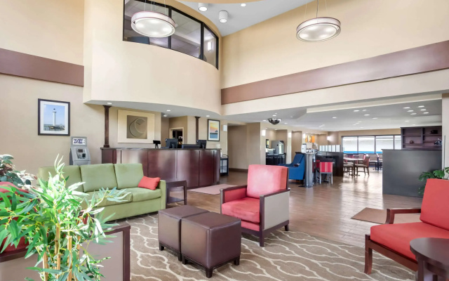 photo 2 of Comfort Suites Gulfport Central