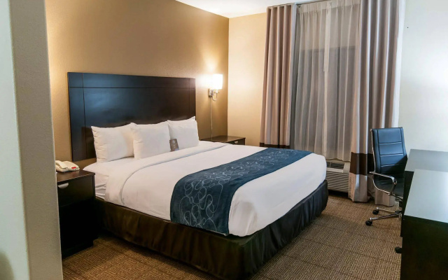 photo 3 of Spark by Hilton Houston Hobby Airport