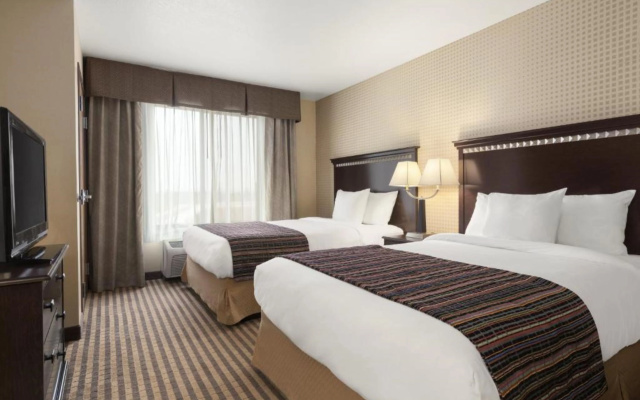 photo 4 of University Hotel - Davis Area by IHG