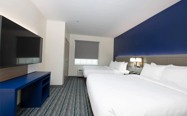 photo 5 of Comfort Suites Oil Center