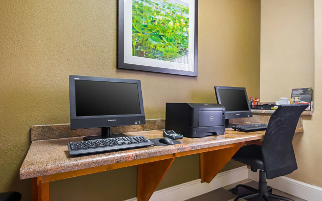 photo 3 of Comfort Suites Lake Charles