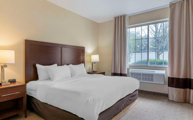 photo 5 of Comfort Suites Lake Geneva East