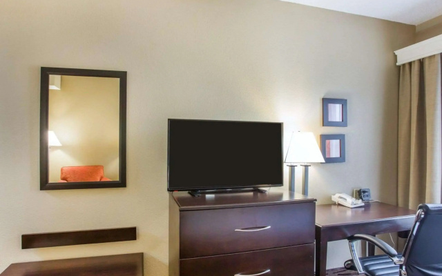 photo 5 of Comfort Suites Lebanon