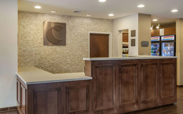 photo 2 of Comfort Suites Manheim - Lancaster