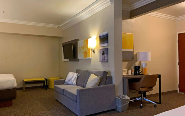 photo 4 of Comfort Suites Oceanside Camp Pendleton Area