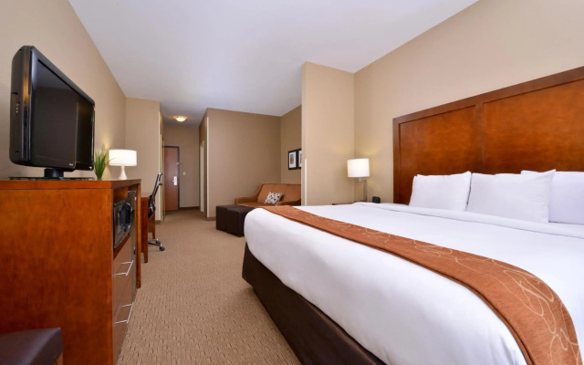 photo 3 of Comfort Suites Mount Vernon