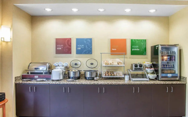 photo 2 of Comfort Suites