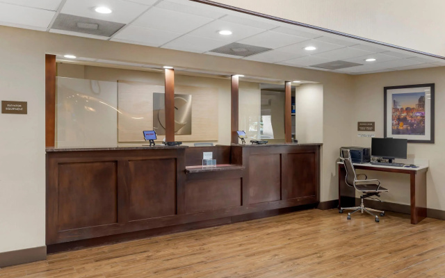 photo 2 of Comfort Suites Raleigh Walnut Creek