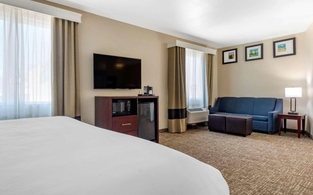 photo 4 of Comfort Suites Plano - Dallas North