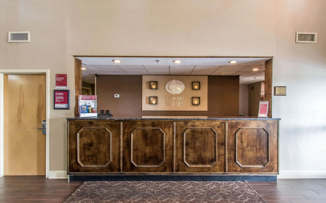 photo 2 of Comfort Suites Richmond