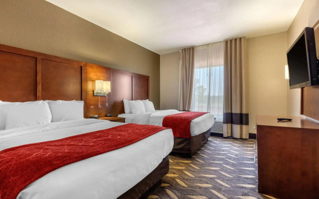 photo 4 of Comfort Suites Rolla