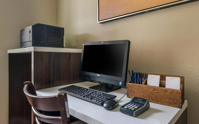 photo 3 of Comfort Suites Tamarac Sawgrass