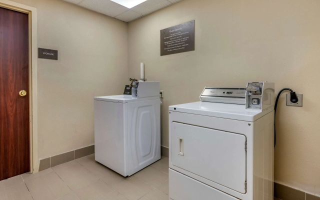 photo 4 of Comfort Suites Tamarac Sawgrass