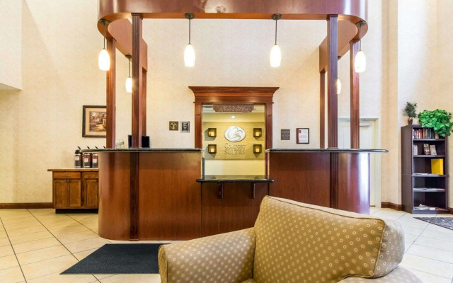 photo 2 of Comfort Suites South Point - Huntington