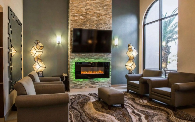 photo 3 of Spark by Hilton Stafford Sugar Land