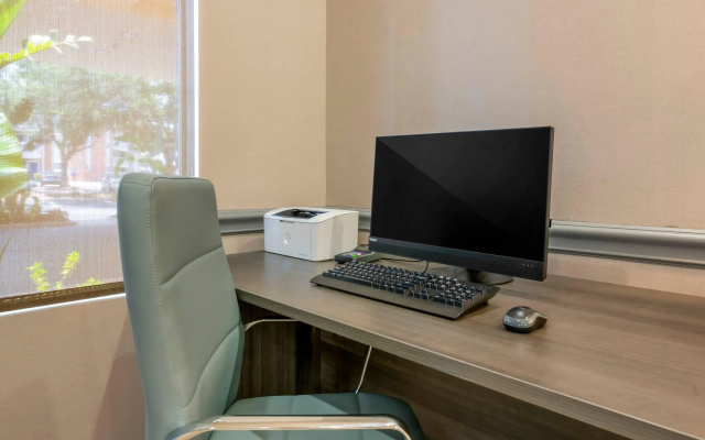 photo 4 of Comfort Suites Near Universal Orlando Resort