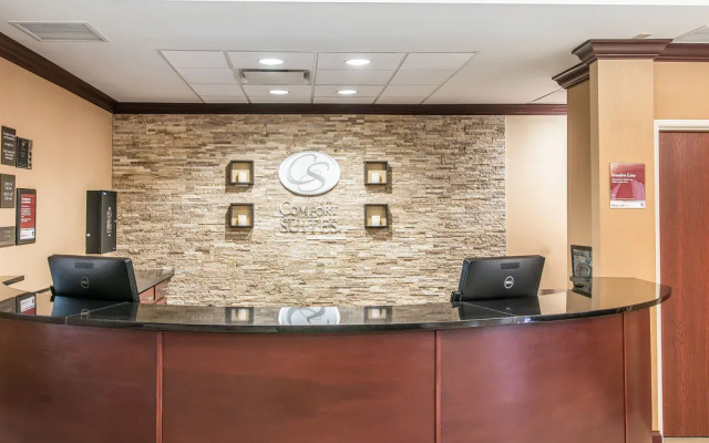 photo 2 of Comfort Suites South Bend