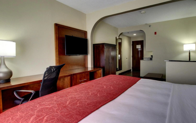 photo 3 of Comfort Suites University - Research Park
