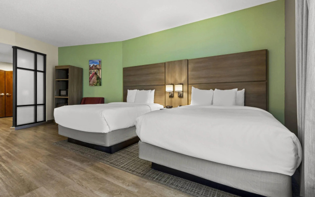 photo 3 of Comfort Suites Charleston West Ashley