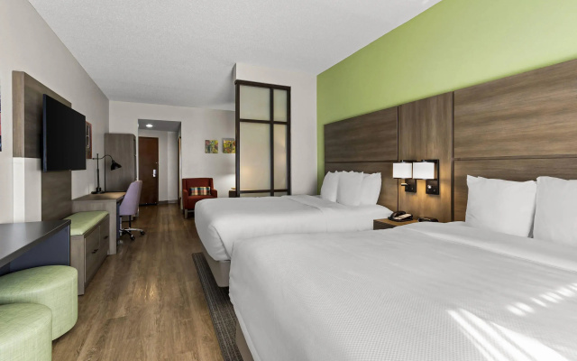photo 4 of Comfort Suites Charleston West Ashley