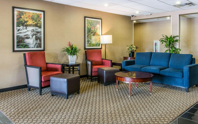 photo 2 of Comfort Suites Wixom - Novi