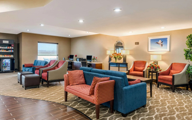 photo 2 of Comfort Suites Dayton-Wright Patterson