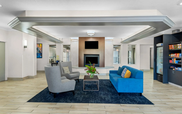 photo 2 of Comfort Suites Denver North - Westminster