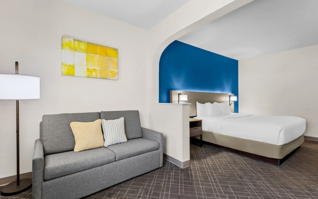 photo 5 of Comfort Suites Denver North - Westminster