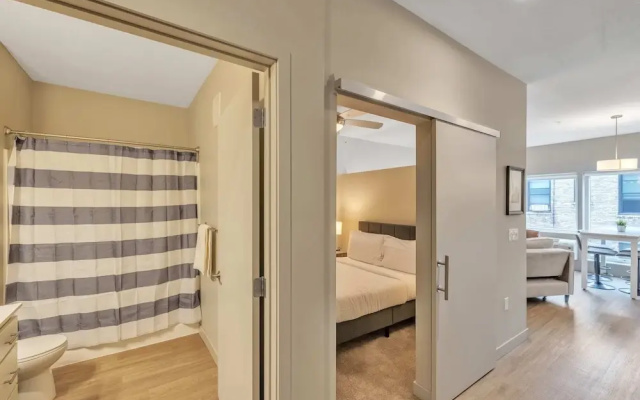 photo 5 of Comfortable 1BD Vector Suite With 95 Walkscore