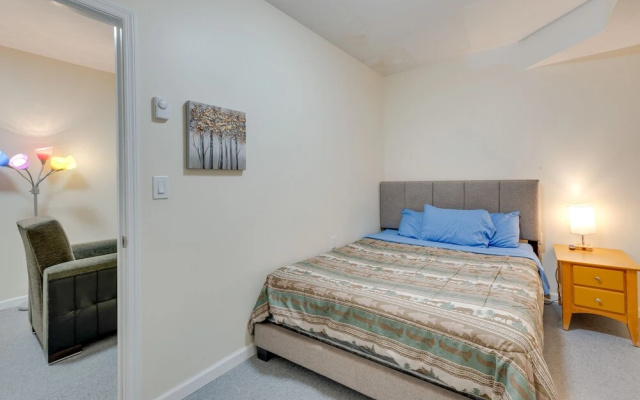 photo 3 of Comfortable Elizabeth Retreat ~ 16 Mi to Manhattan