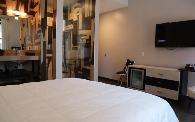 photo 3 of Comfortable En Suite Studio