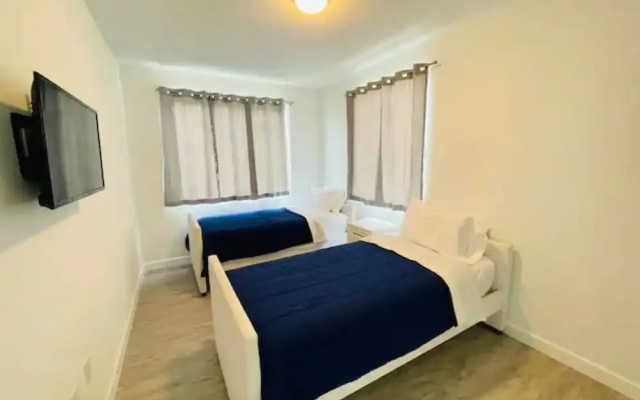photo 4 of Comfortable European Style Home 4BR 4BA in Miami by ASVR-13670
