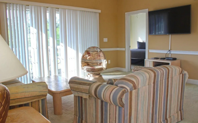 photo 2 of Comfortable & Spacious Villa at Myrtlewood