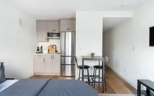 photo 3 of Comfy 1br + Detached Cute Studio In Columbia City! 2 Bedroom Home