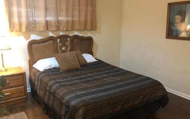 photo 5 of Comfy Studio Suite