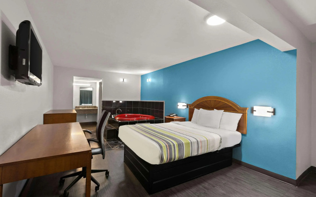 photo 5 of Rodeway Inn Commerce