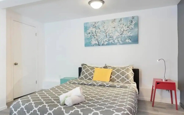 photo 3 of Commercial Homes - Private rooms w Shared bath downtown SFO