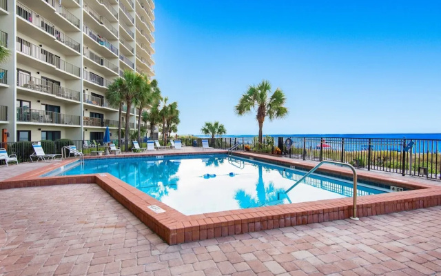 photo 5 of Commodore 806