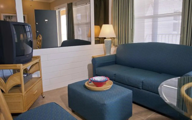 photo 4 of Commodore Beach Club Condo