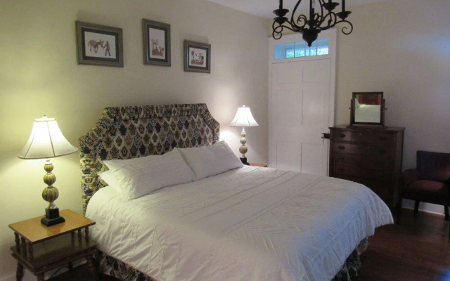 photo 5 of Concord Quarters